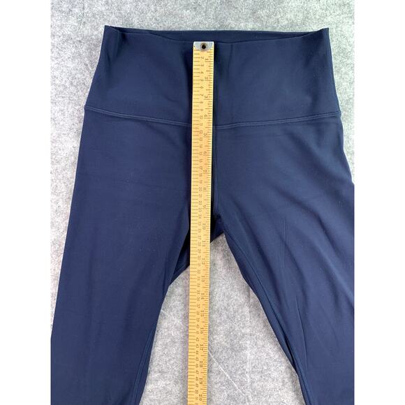 Lululemon 8 Womens Train Time‎ True Navy 20" Crop - Picture 3 of 5
